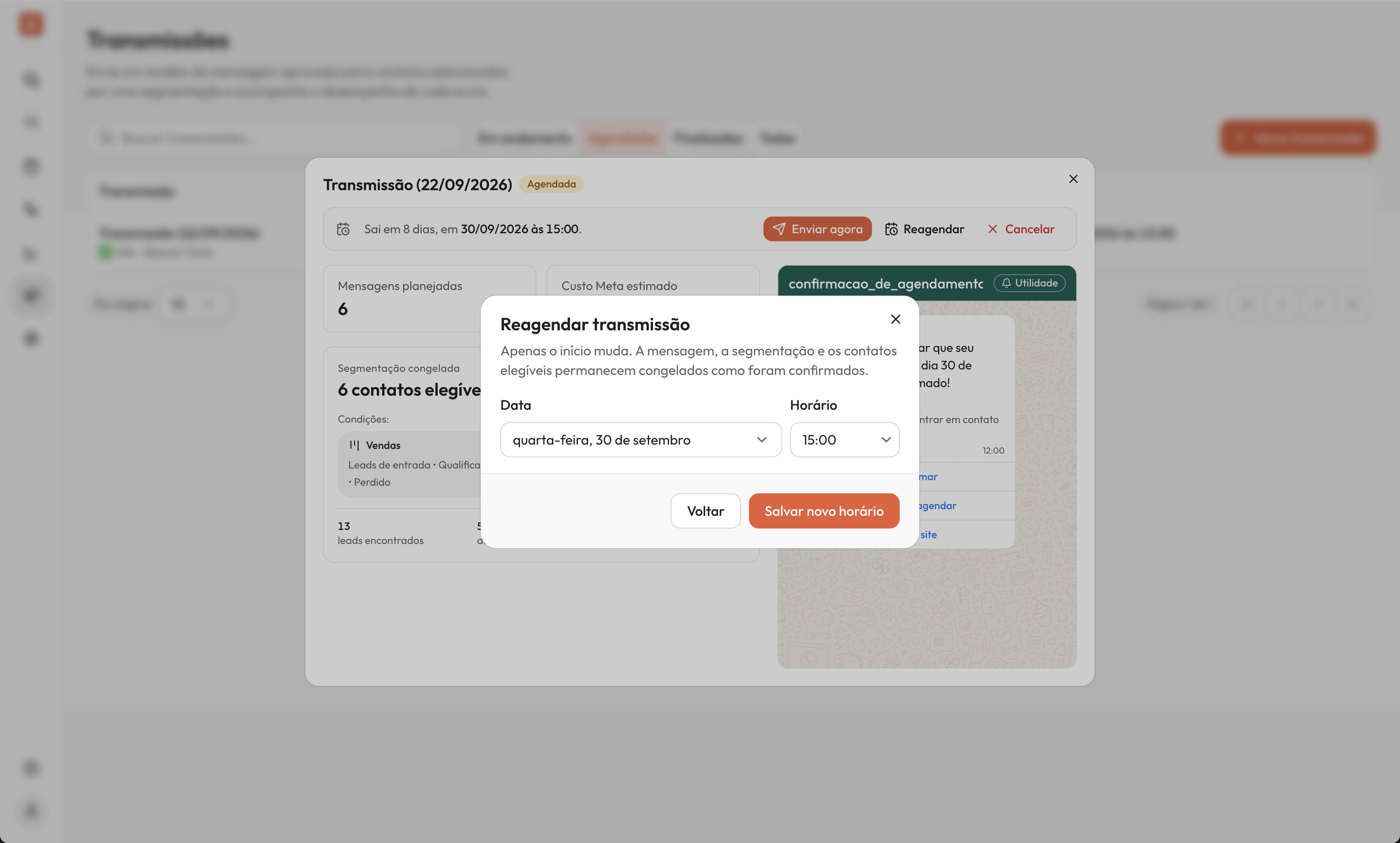 Janela Reagendar transmissão aberta sobre os detalhes de uma transmissão agendada, com os campos Data e Horário e o botão Salvar novo horário.